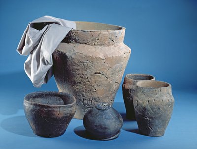 Six pots made for different purposes, all from Oxfordshire by Iron Age